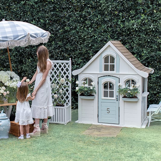 Girls playhouse