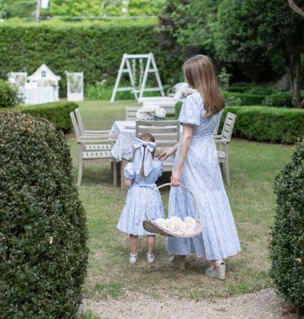 rose and roses garden party