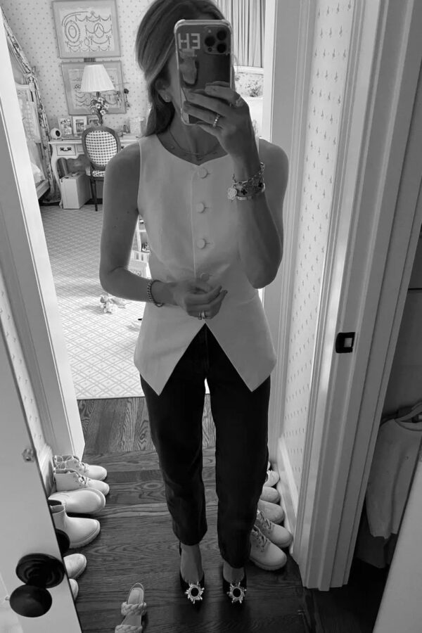 linen top black and white easy outfit