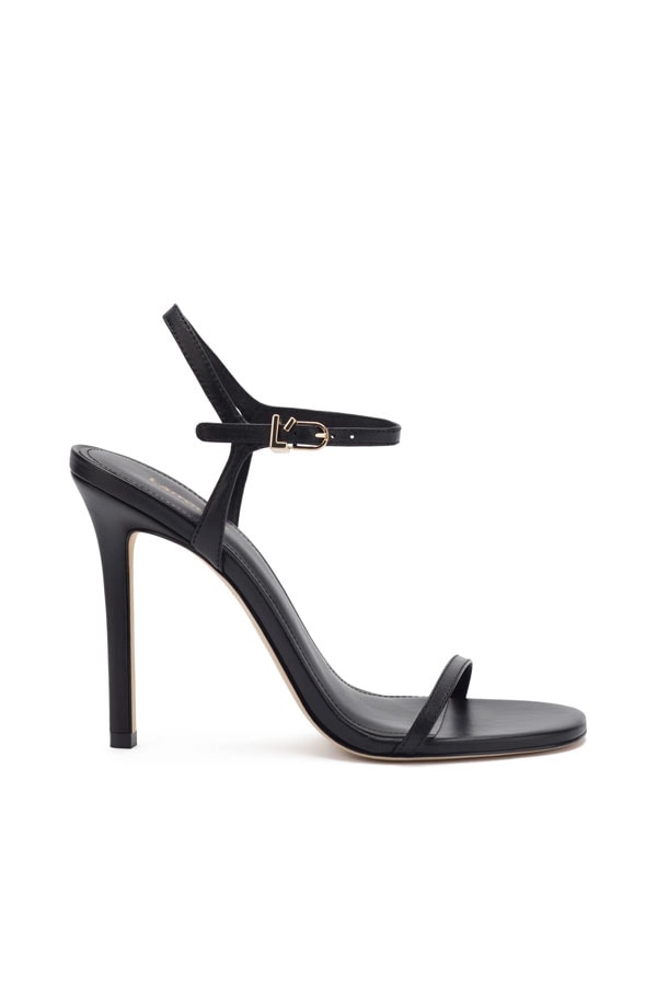 Venus Sandal In Black Leather