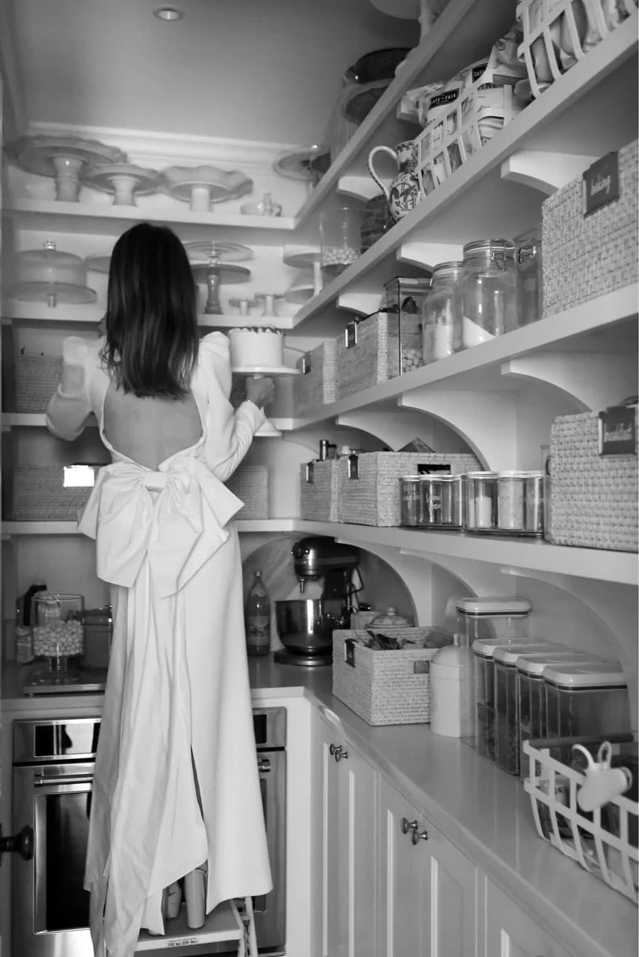 white bow dress